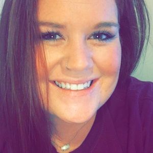 Meet your Posher, Courtney